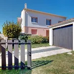 2 Bedroom Beach Front Home In Royan * Royan