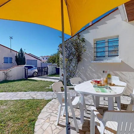 Сasa de vacaciones 2 Bedroom Cozy In