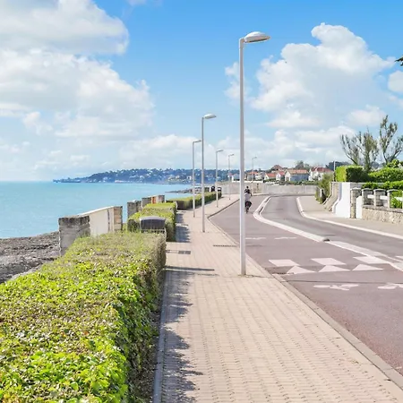 2 Bedroom Cozy In Royan