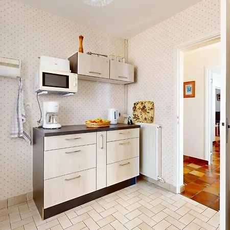 2 Bedroom Cozy In Semesterbostad *