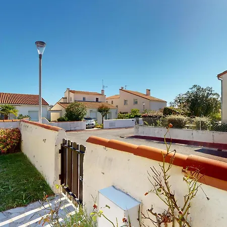 Сasa de vacaciones 2 Bedroom Cozy In