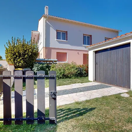 2 Bedroom Cozy In * Royan