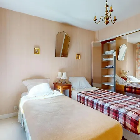 2 Bedroom Beautiful In * Royan