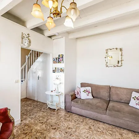 Holiday home 2 Bedroom Cozy In *