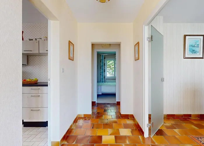 Dom wakacyjny 2 Bedroom Cozy In Royan