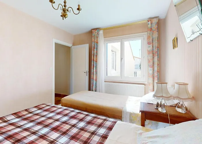 2 Bedroom Cozy In