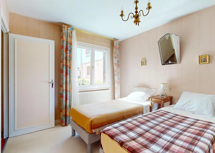Dom wakacyjny 2 Bedroom Cozy In