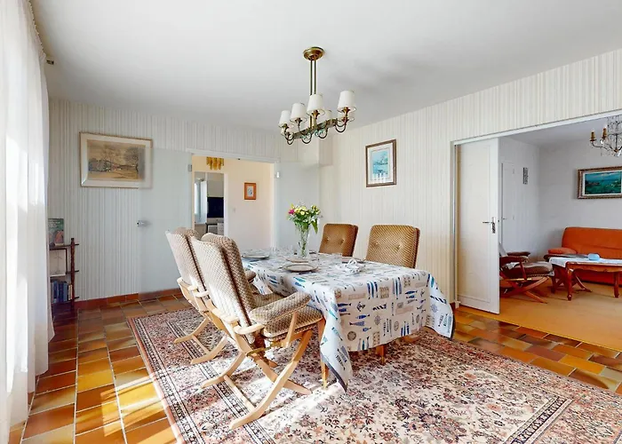 Dom wakacyjny 2 Bedroom Cozy In *